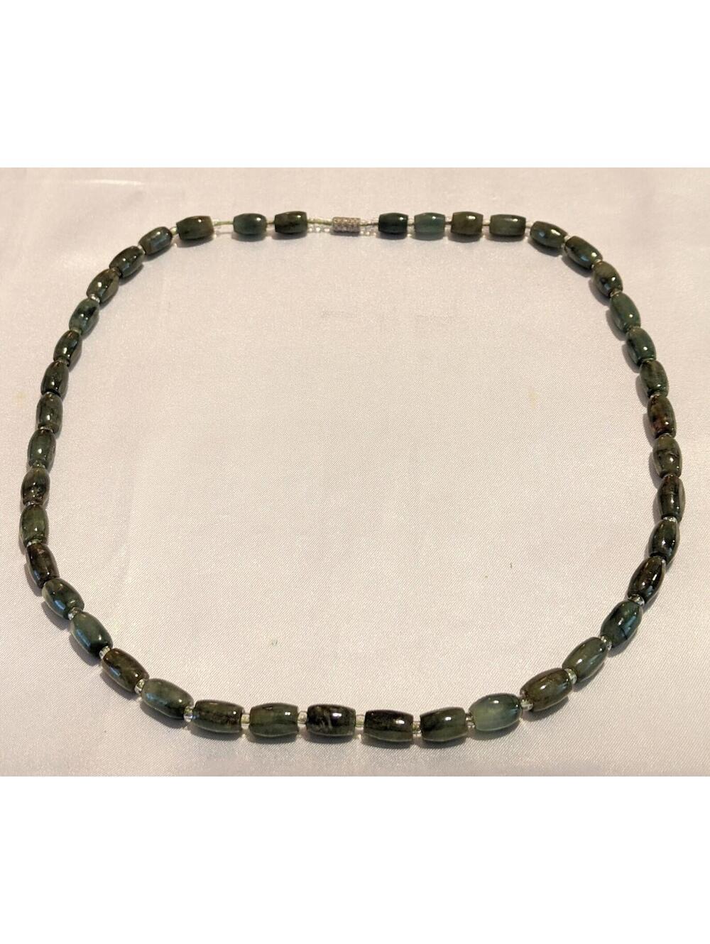 Pretty Vintage Green Jasper Single Strand Necklace 18" Barrel Beads And Clasp